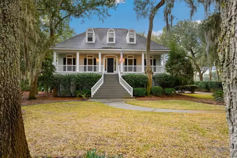 820 Wallace Pate Dr, Georgetown, SC 29440