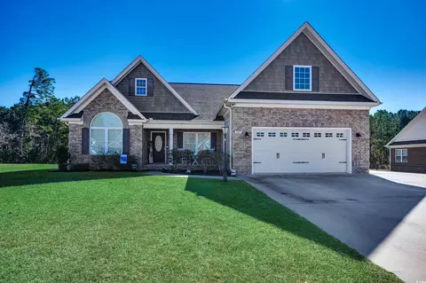 327 Farmtrac Dr, Galivants Ferry, SC 29544