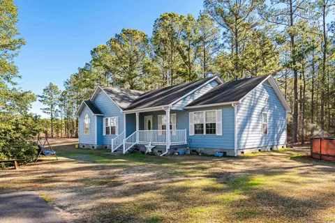 7800 Bellaire Rd, Nichols, SC 29581