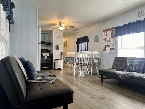 179 Oceanside Dr, Surfside Beach, SC 29575 photo 10
