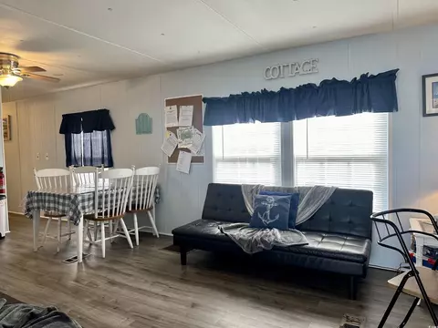 179 Oceanside Dr, Surfside Beach, SC 29575 photo 5