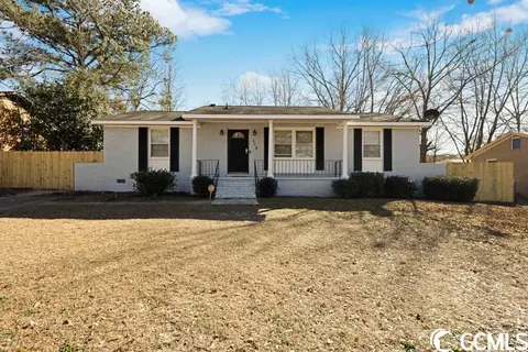 112 Gatlin Dr, Hopkins, SC 29061