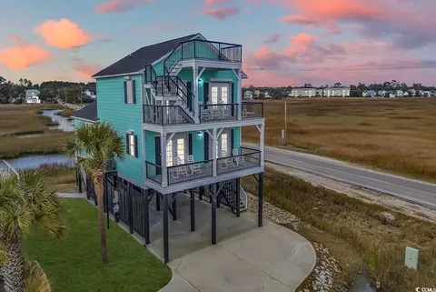 517 N Dogwood Dr, Garden City Beach, SC 29576