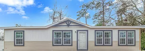24 Shamrock Cir, Murrells Inlet, SC 29576