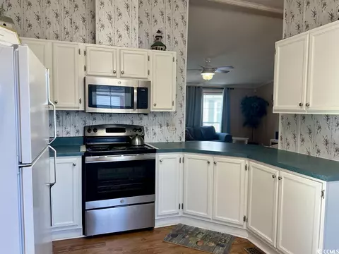 229 Dixon Dr, Surfside Beach, SC 29575 photo 4