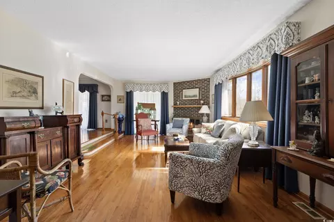 Living - 400 Crescent Dr, Conway, SC 29526 photo 3 of 6