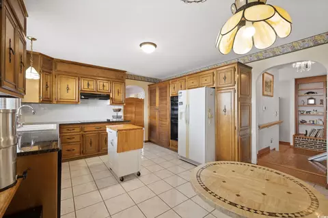 Kitchen - 400 Crescent Dr, Conway, SC 29526 photo 3 of 5