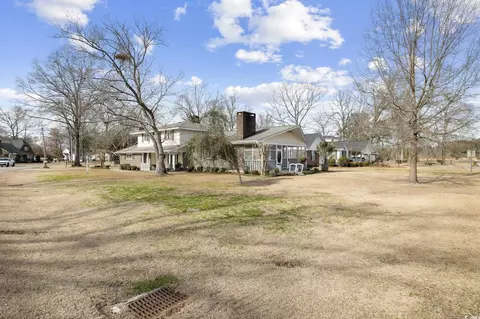 Exterior - 400 Crescent Dr, Conway, SC 29526 photo 6 of 7