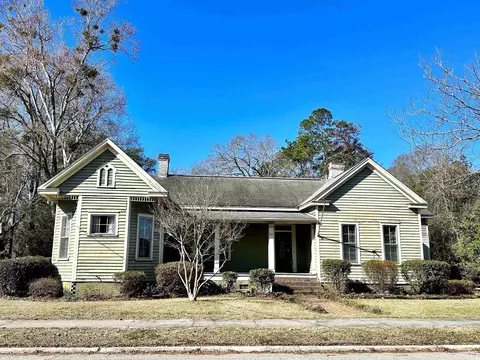 511 N Park St, Mullins, SC 29574