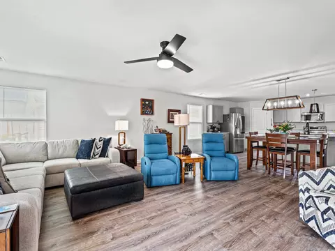 Living - 532 Dundalk Dr, Conway, SC 29526 photo 3 of 3