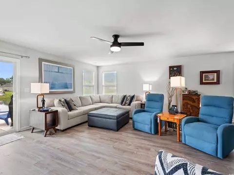 Living - 532 Dundalk Dr, Conway, SC 29526 photo 1 of 3