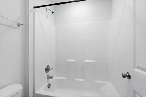Bath - 421 Stevia Ct, Conway, SC 29526 photo 4 of 5