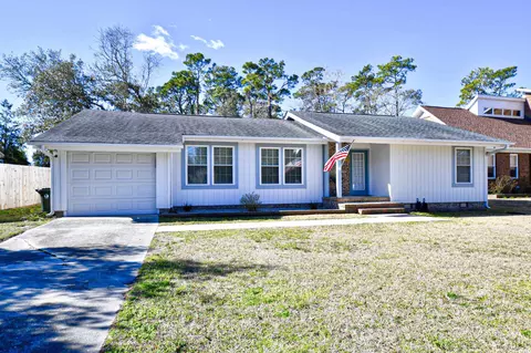 605 63rd Ave N, Myrtle Beach, SC 29572