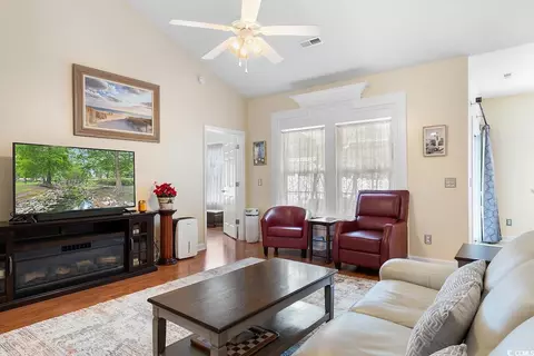 Living - 923 Oglethorpe Dr, Conway, SC 29527 photo 1 of 4