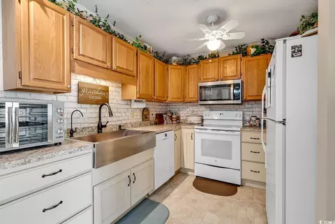 Kitchen - 1580 Gibson Ave, Surfside Beach, SC 29575 photo 4 of 4