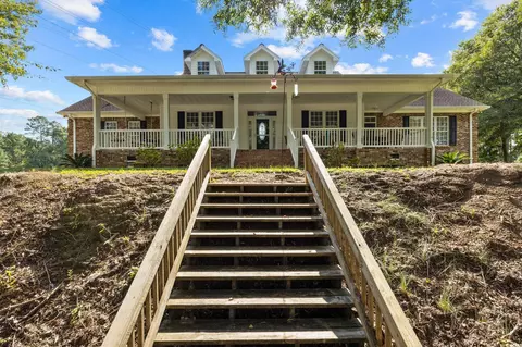 52 Yauhannah Lake Dr, Georgetown, SC 29440