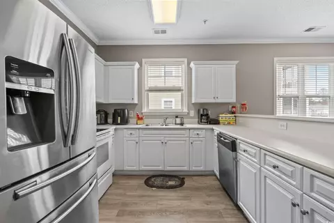 Kitchen - 302 Kiskadee Loop #E, Conway, SC 29526 photo 3 of 6