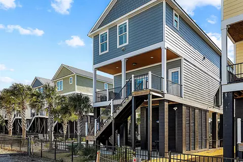 148 Garden City Retreat Dr, Murrells Inlet, SC 29576