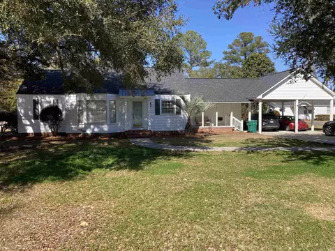 408 E Broad St, Hemingway, SC 29554