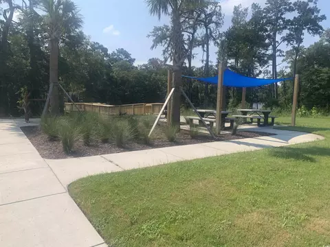 Exterior - 557 Honeyhill Loop, Conway, SC 29526 photo 7 of 9