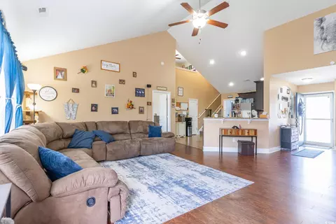 Living - 3429 Holly Loop, Conway, SC 29527 photo 3 of 6