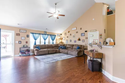 Living - 3429 Holly Loop, Conway, SC 29527 photo 2 of 6