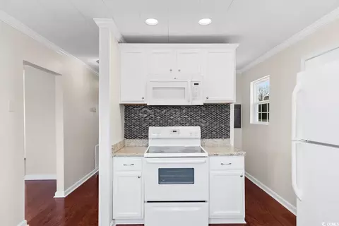 Kitchen - 7801 Bay Rd, Gresham, SC 29546 photo 3 of 4