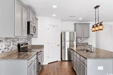 Kitchen - 3229 Holly Loop, Conway, SC 29527 photo 3 of 6