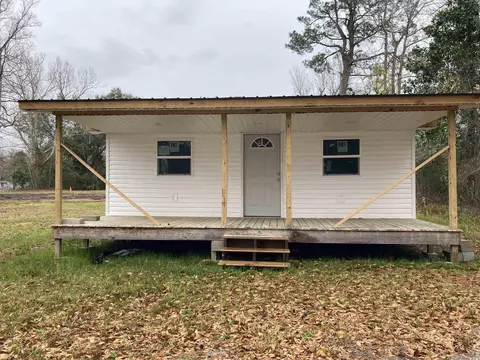 142 N Hampton Ave, Johnsonville, SC 29555
