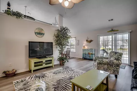 Living - 469 Pennington Loop, Myrtle Beach, SC 29588 photo 1 of 4