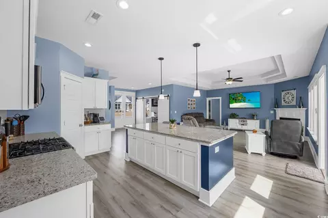 Kitchen - 1019 Montage Commons Dr, Surfside Beach, SC 29575 photo 4 of 5