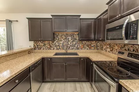 Kitchen - 27 Rivercrest Pl, Georgetown, SC 29440 photo 2 of 4