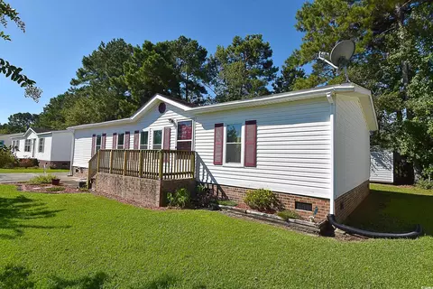 3143 Lyndon Dr, Little River, SC 29566