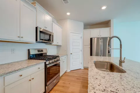 Kitchen - 5451 Knobcone Loop #E, Myrtle Beach, SC 29577 photo 1 of 2