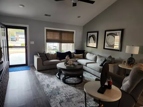 1050 Forest Dr, Conway, SC 29526 photo 3