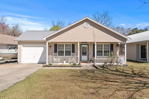 1009 Autumn Dr, Murrells Inlet, SC 29576