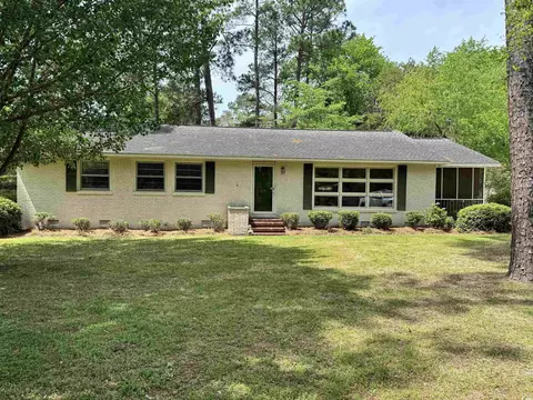 905 Wilcox Ave, Marion, SC 29571
