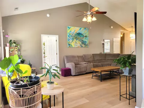 Living - 149 Clovis Cir, Myrtle Beach, SC 29579 photo 2 of 2