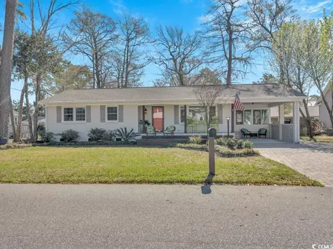 1013 Moss Dr, Surfside Beach, SC 29575
