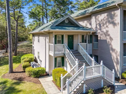 23 Pinehurst Ln #1E, Pawleys Island, SC 29585