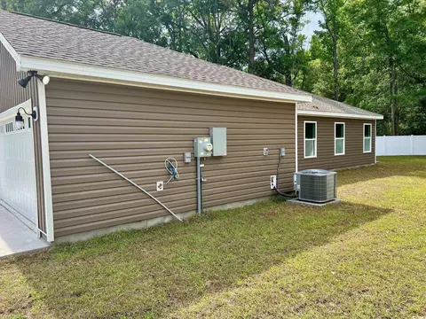 2950 Springdale Dr, Loris, SC 29569 photo 2