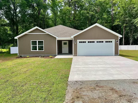 2950 Springdale Dr, Loris, SC 29569