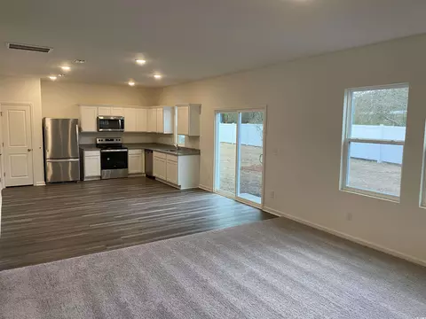 195 Plantersfield Dr, Conway, SC 29526 photo 2