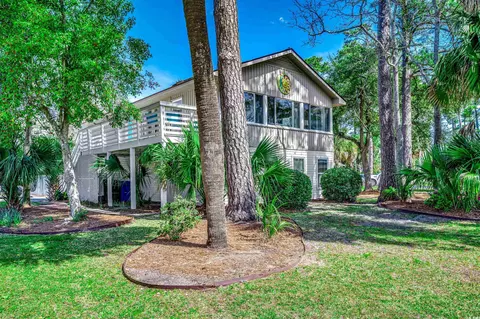 332 Lakeside Dr, Surfside Beach, SC 29575