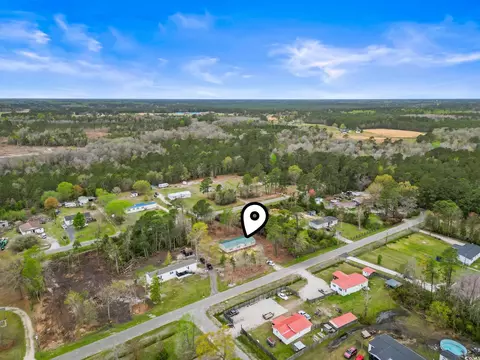 2038 Mockingbird Ln, Loris, SC 29569 photo 2