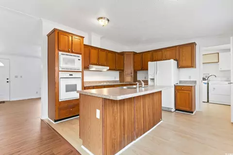 2038 Mockingbird Ln, Loris, SC 29569 photo 7