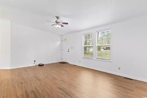 2038 Mockingbird Ln, Loris, SC 29569 photo 4