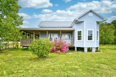 1242 Bruorton Rd, Hemingway, SC 29554