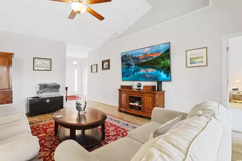 Living - 339 Palm Terrace Loop, Conway, SC 29526 photo 3 of 4