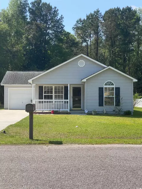 635 Rosemary St, Georgetown, SC 29440